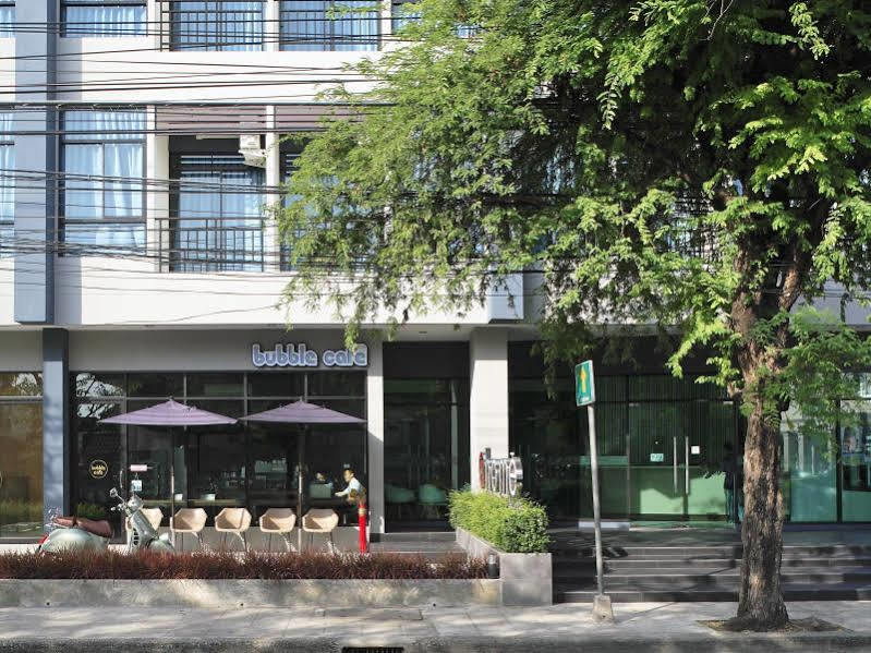 在家法义公寓式酒店 曼谷 外观 照片
